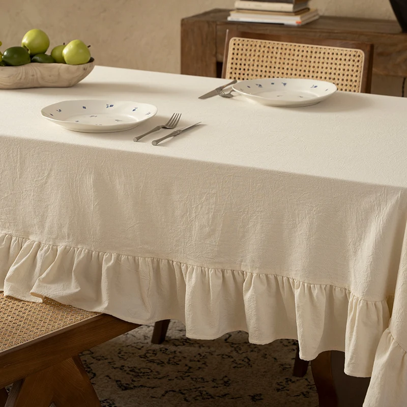 Rechteckige dekorative Tischdecke mit gerafftem Volant und leichter Leinenoptik