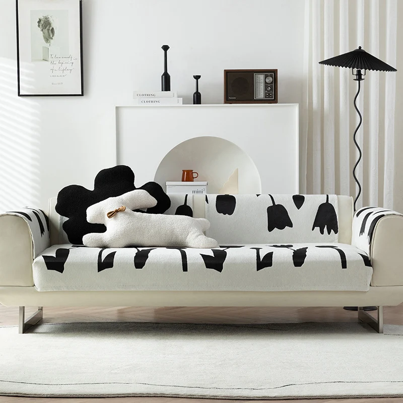 Dreisitziges Sofa mit abnehmbarem Jacquardbezug und filigratem Metallgestell