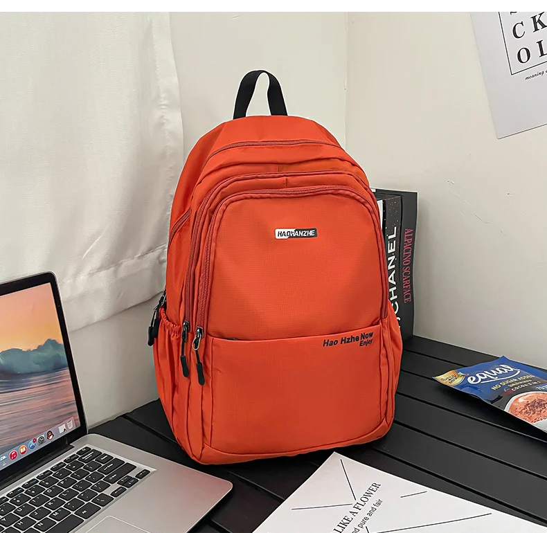Laptop-Schulrucksack mit mehreren Fächern