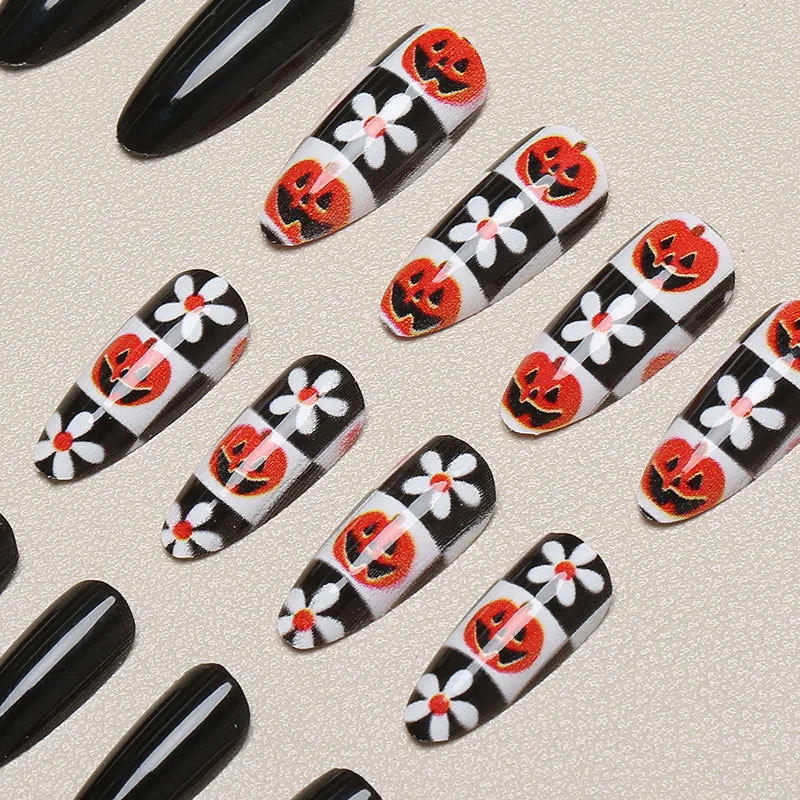 Halloween-Themen-Nagelkunst