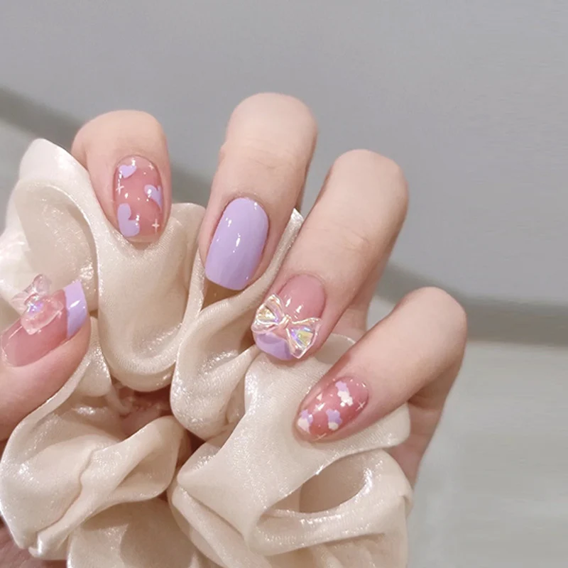 Stylisches dekoratives Press-On-NagelSet