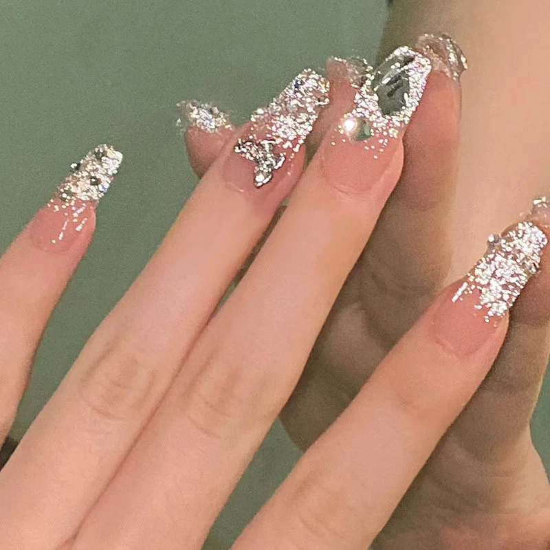 Rhinestone- und Glitter-Press-On-Nagelspitzen