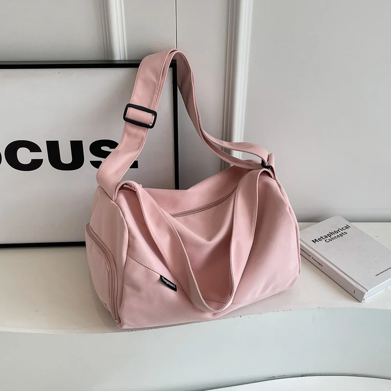 Trolleytasche mit verstellbarem Schultergurt und geräumigem Innenfach Skanto