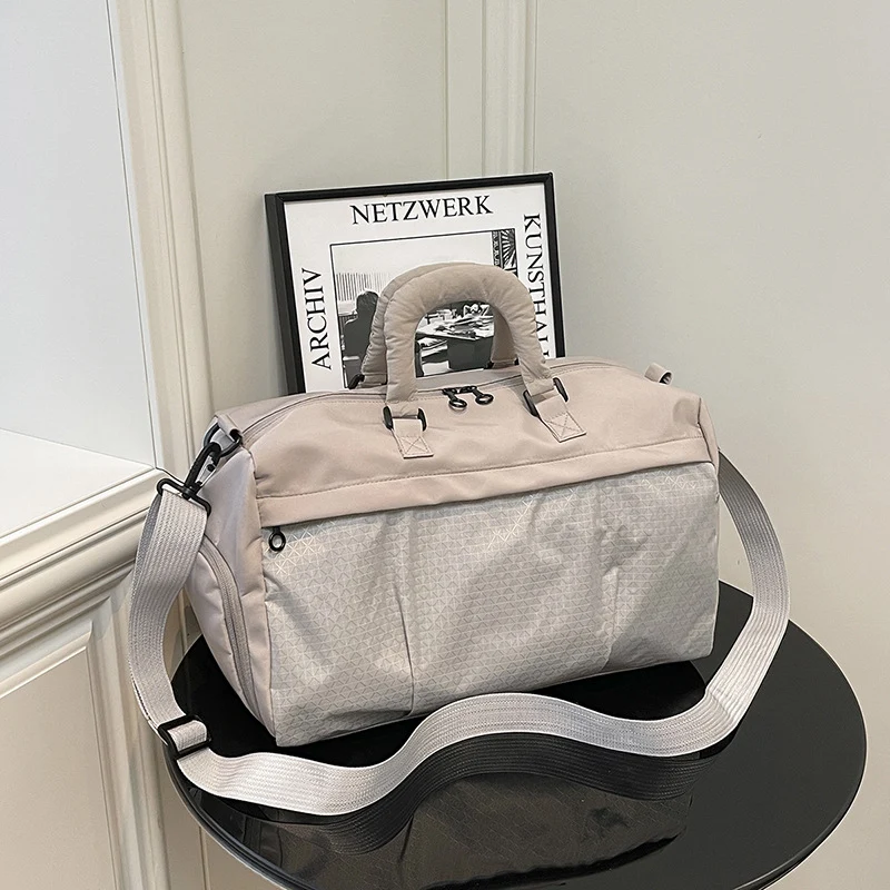 Sportliche Schultertasche mit verstellbarem Schultergurt Skanto