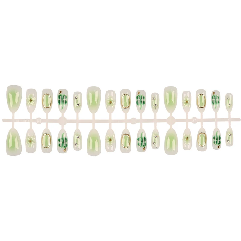 Elegantly gestaltetes floral Druck-Nagel-Set