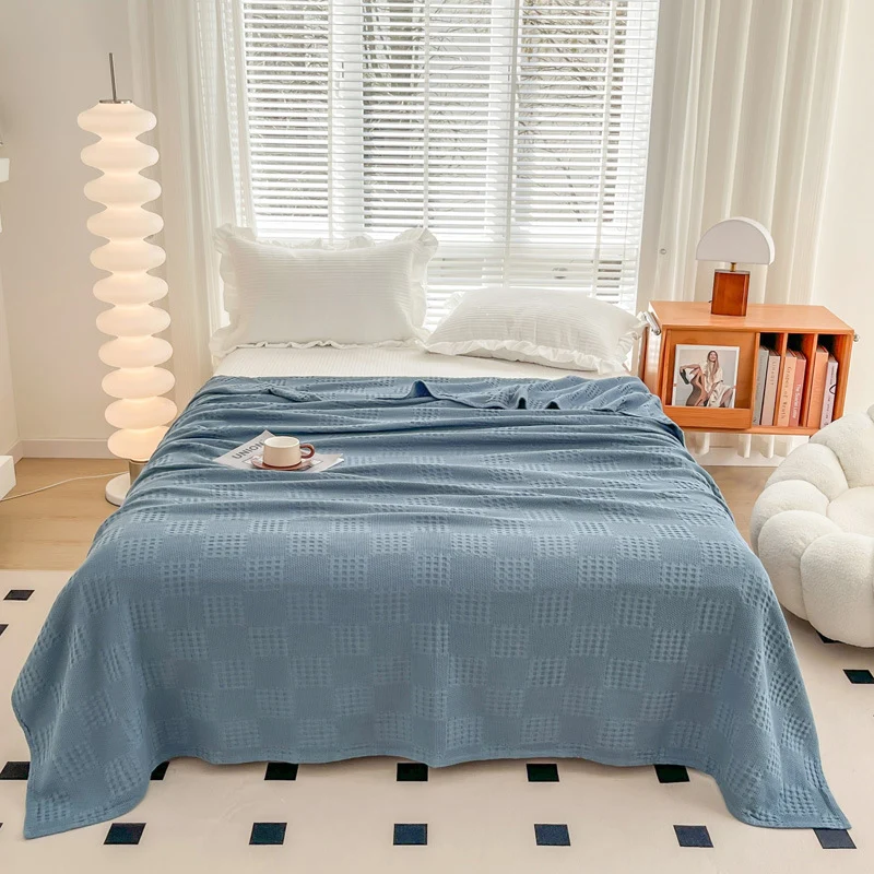 Strukturierte leichte Wurfdecke