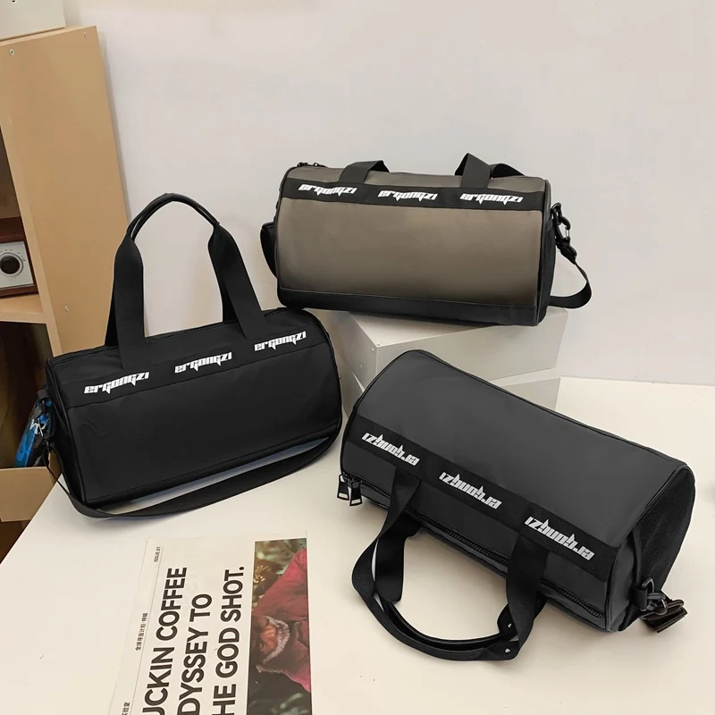 Sportliche Reisetasche mit ergonomischen Tragegriffen Skanto