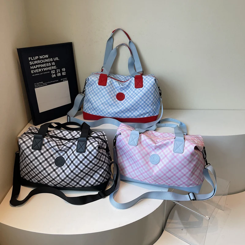 Sportliche Reisetasche mit strapazierfähiger Oberfläche Skanto