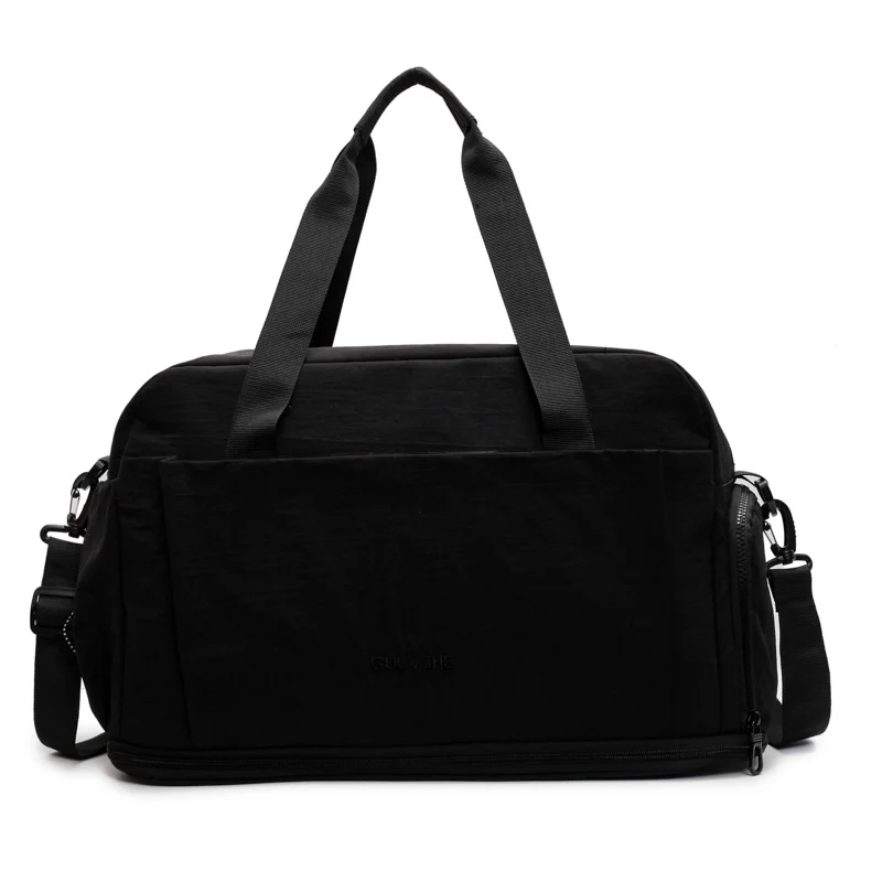 Sportliche Reisetasche aus strapazierfähigem und wasserabweisendem Material Skanto
