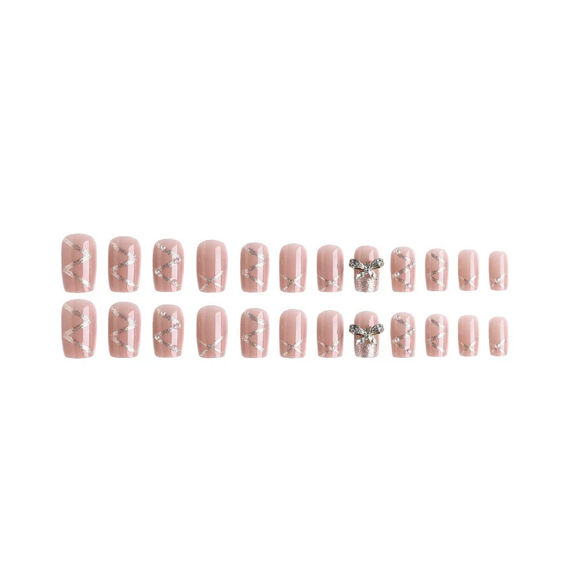 Dekorativer Press-On Nagelkunst Set