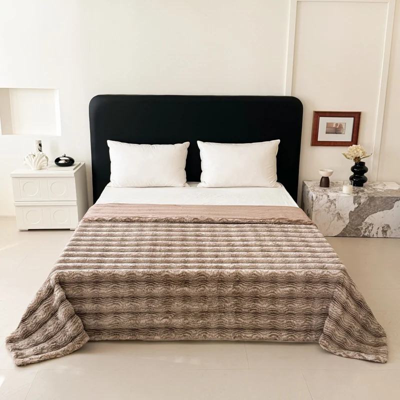 Strukturierte Wurfdecke