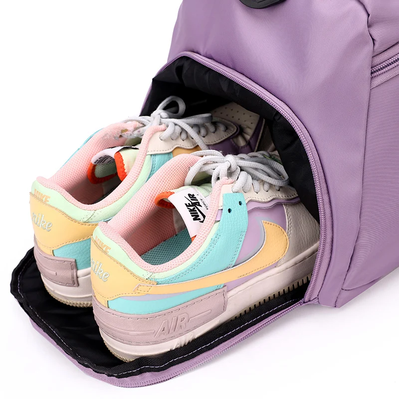 Sportliche Reisetasche mit multifunktionalem Innenfach Skanto