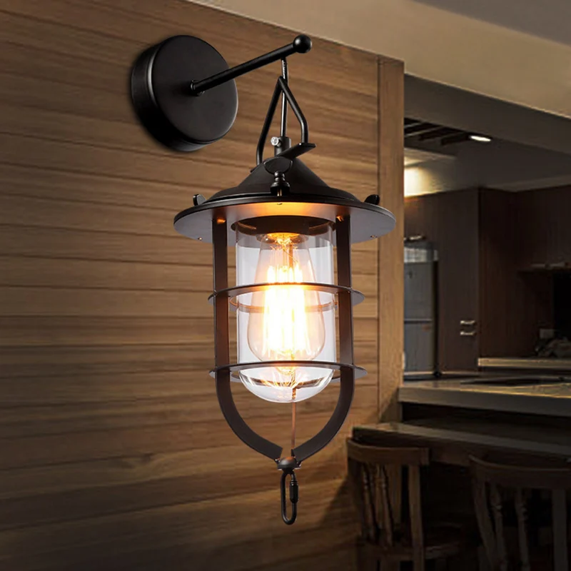 Vintage Maritime Wandlaterne