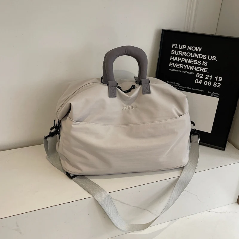 Robuste Reisetasche mit praktischen Fächern Skanto