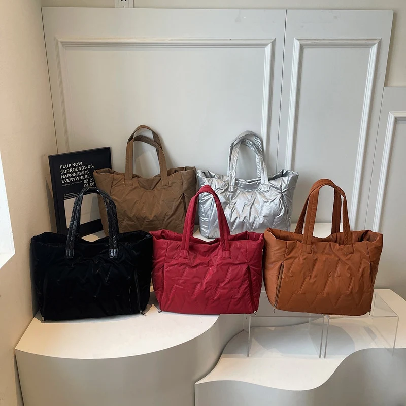 Praktische Reisetasche mit strukturiertem Außenmaterial Skanto
