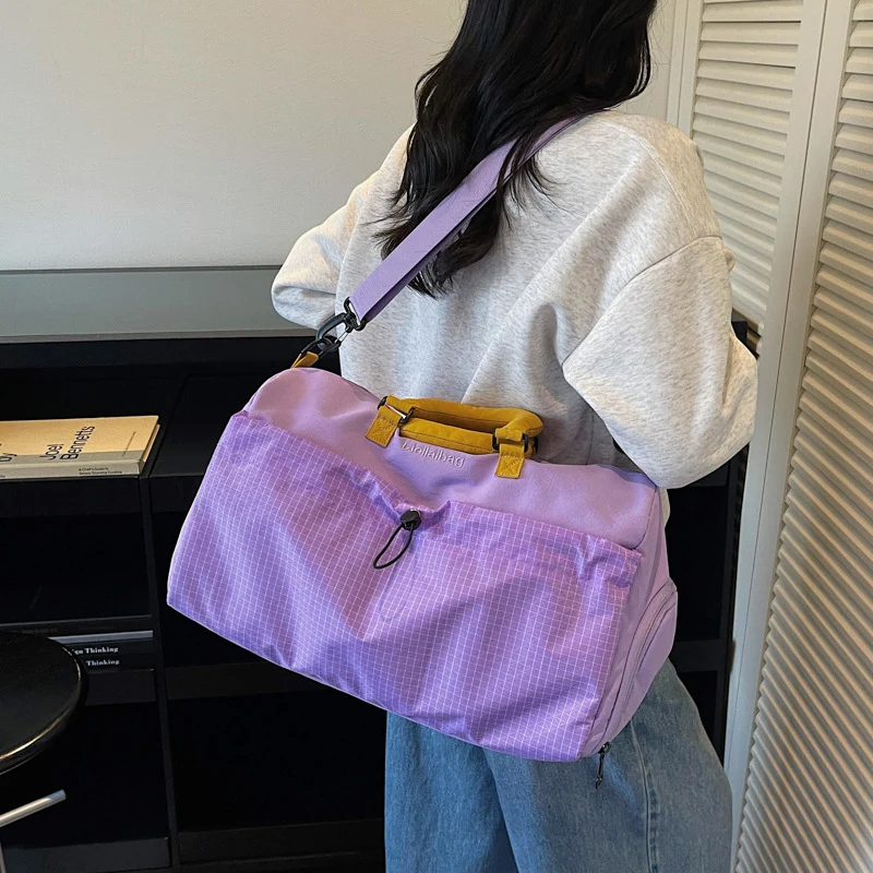 Sportliche Reisetasche mit gepolstertem Griff Skanto