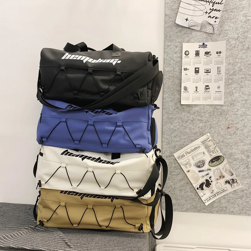Sportliche Reisetasche mit erweiterbarem Fachdesign Skanto