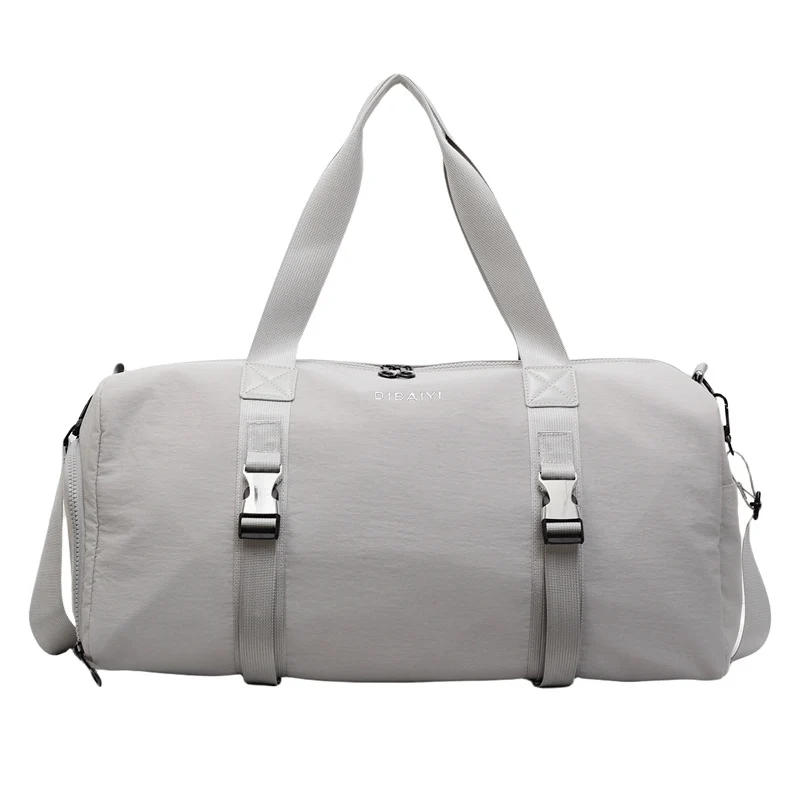 Sportliche Reisetasche mit verstellbarem Schultergurt und ergonomischen Griffen Skanto
