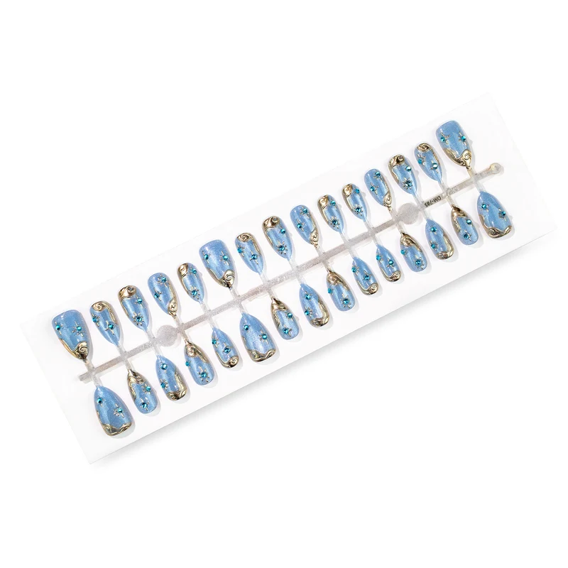 Dekoratives Press-On Nail Art Set mit Glitter und Juwelenakzenten