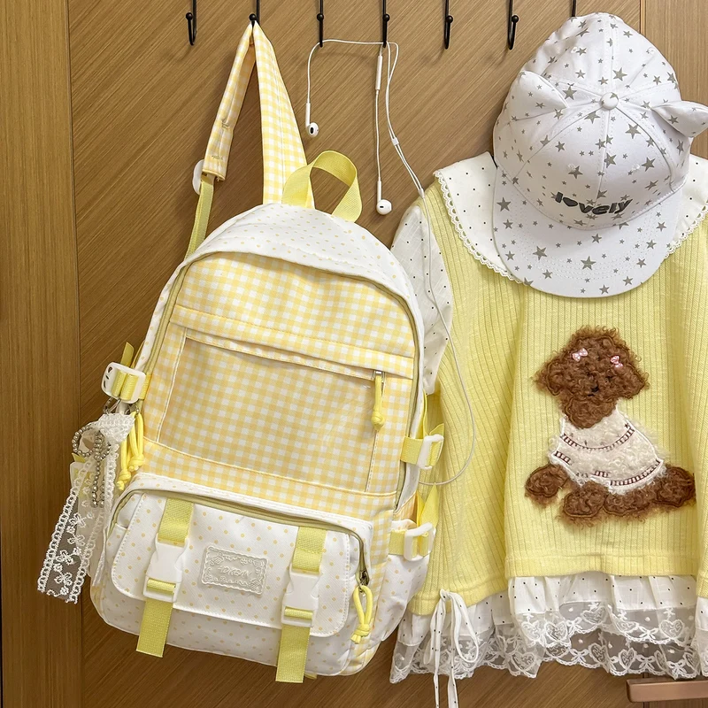 Charmanter Karierter Rucksack Karnz
