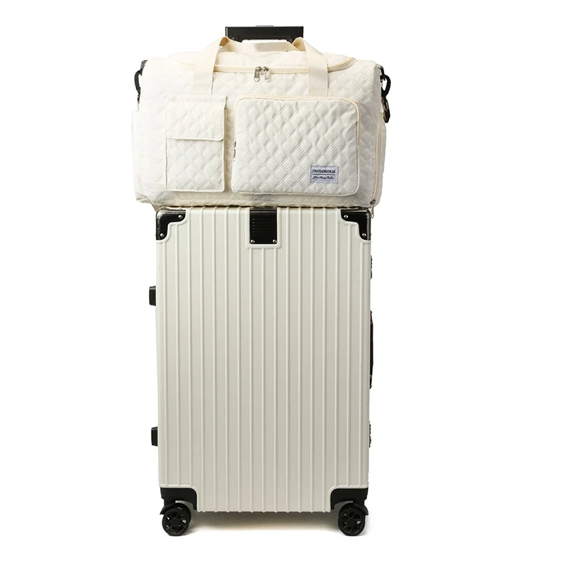 Multifunktionale Sport- und Reisetasche mit zahlreichen Außentaschen Skanto