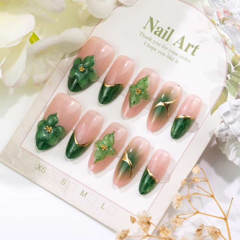 Dekorative Nagelkunst