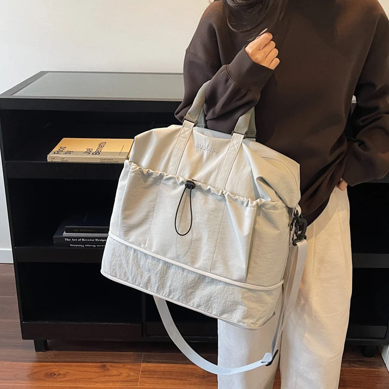Multifunktionale Sport- und Reisetasche mit geräumigen Fächern Skanto