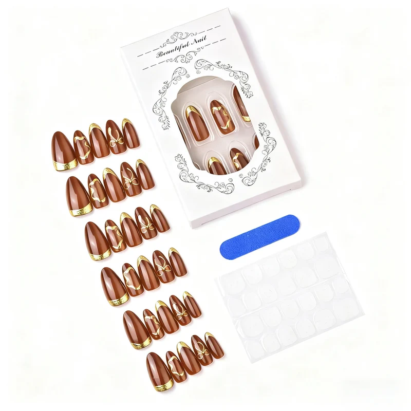 Dekorativer Metallic-Akzent Press-On-Nagelset