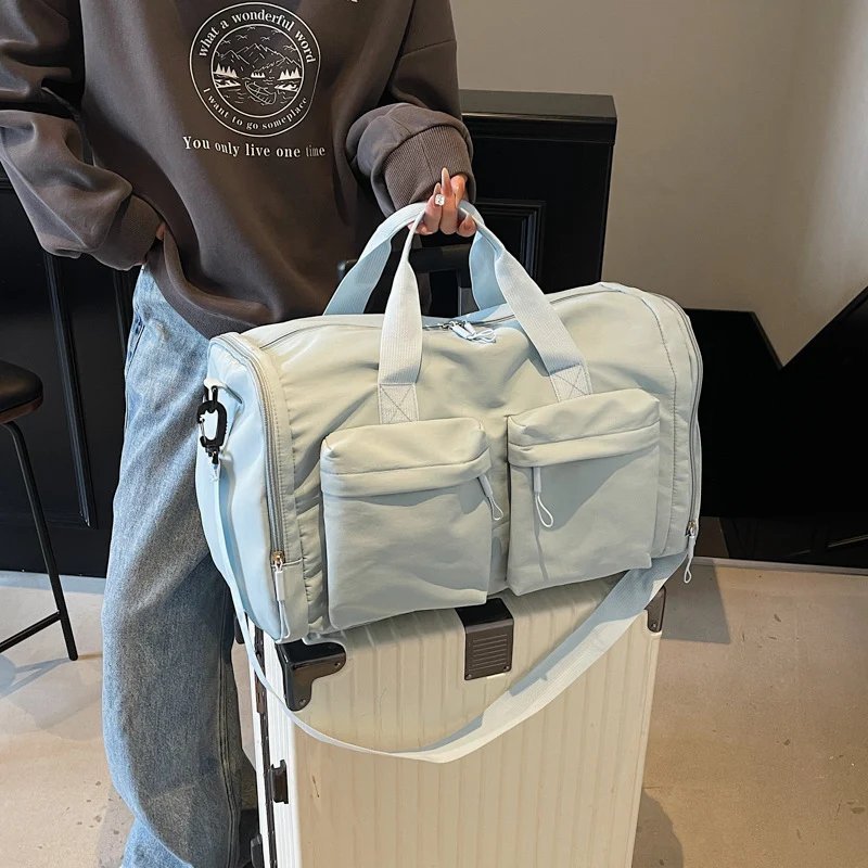 Multifunktionale Sport-Reisetasche mit erweiterbarem Design Skanto