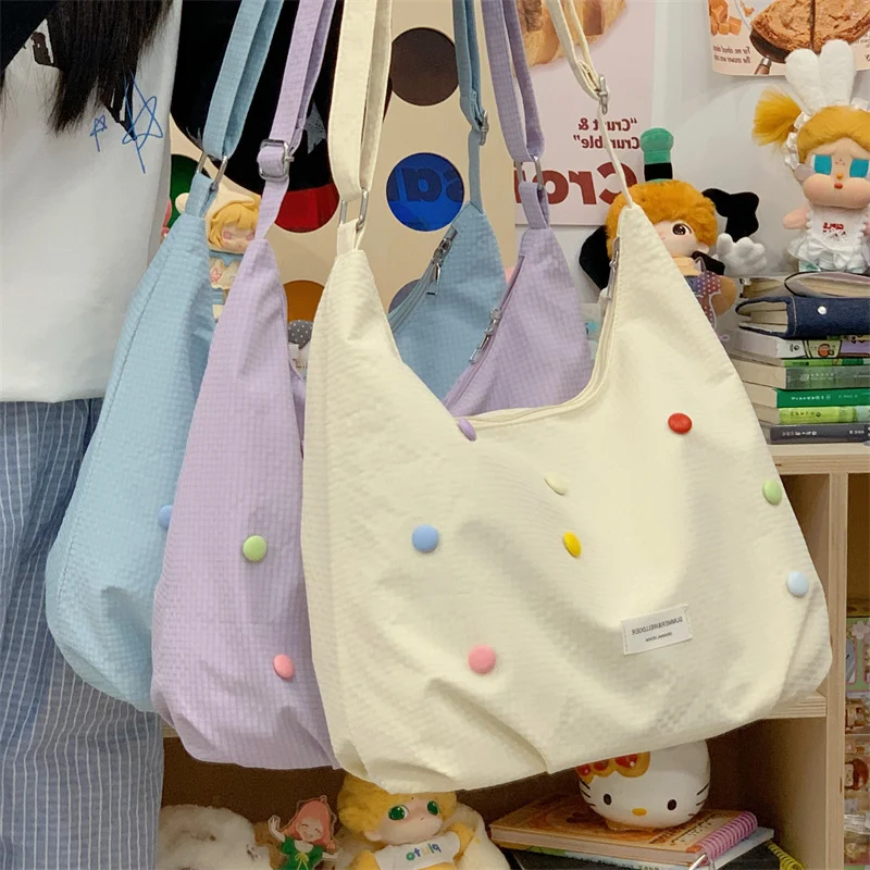 Casual Pop-Beschmückte Hobo-Tasche Karnz