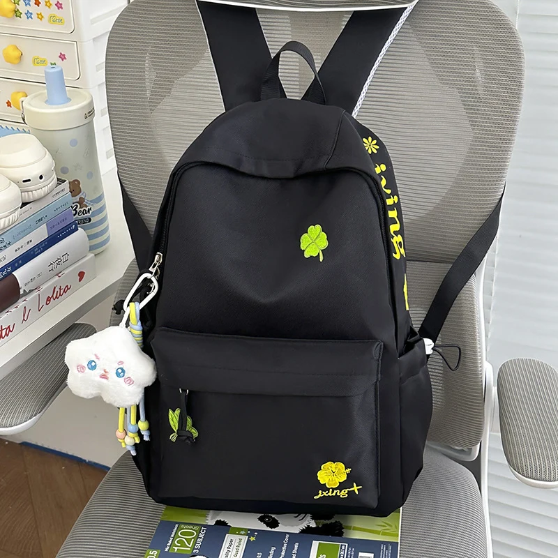 Casual Multi-Pocket Rucksack mit lustigen Akzenten Karnz