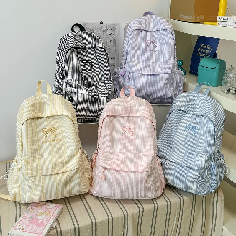Lässiger gestreifter Rucksack Karnz
