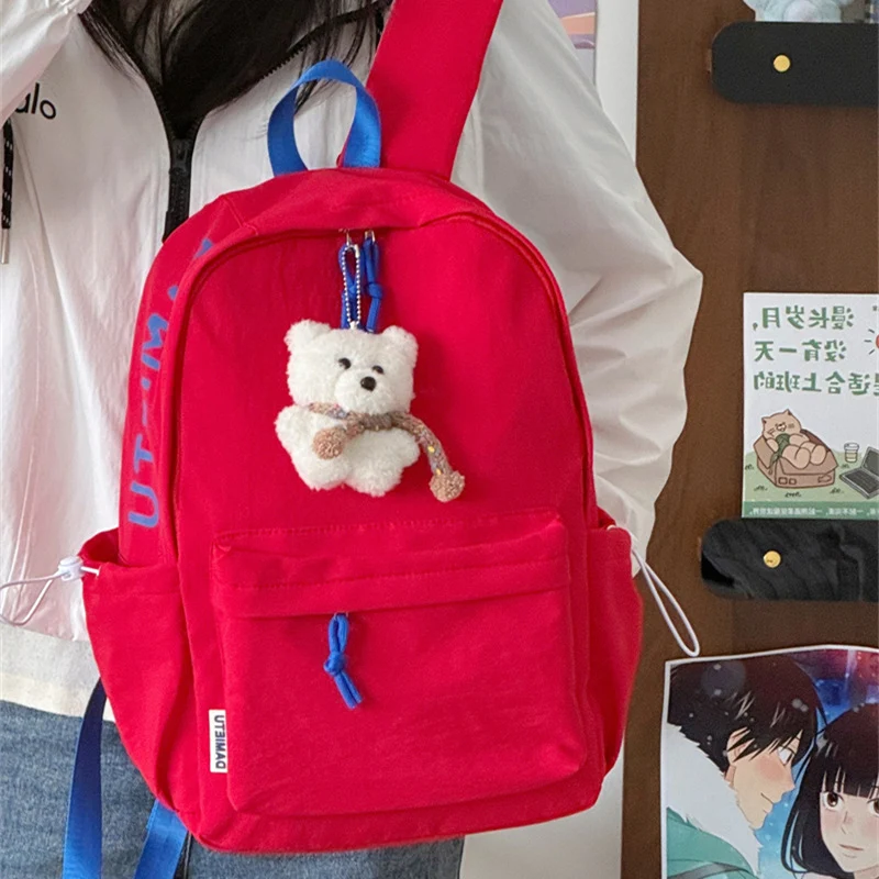 Lässiger leichter Rucksack mit cute Plüsch-Schlüsselanhänger Karnz