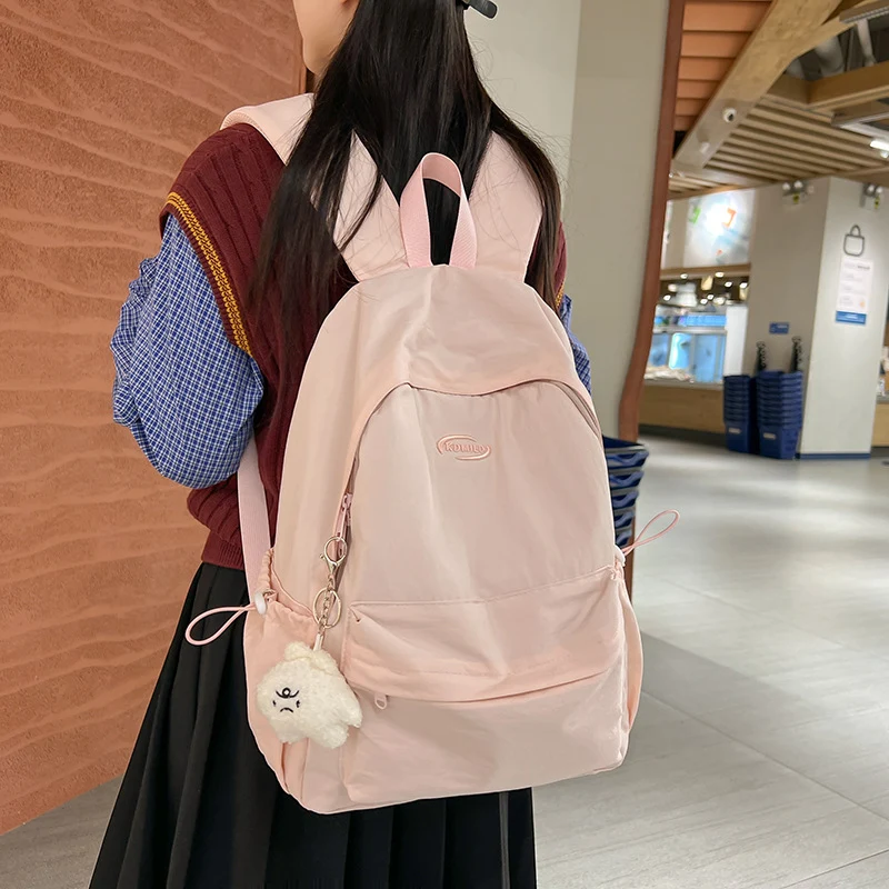 Lässiger Rucksack mit Schlüsselanhänger Karnz