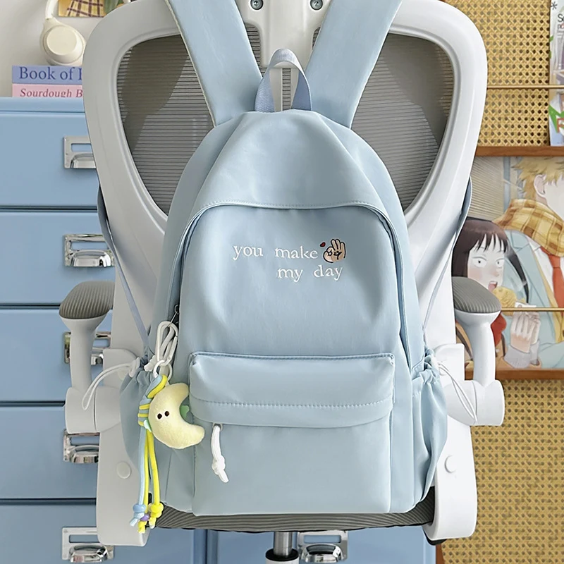 Lässiger bestickter Mini-Rucksack Karnz