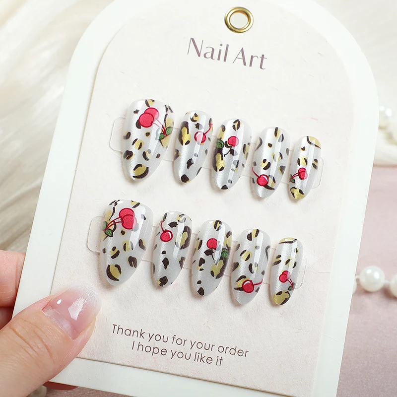 Dekorativer Kirschblüten Press-On Nail Art Set