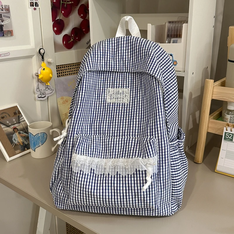 Charmantes gestreiftes Rucksack mit Spitzenbesatz Karnz