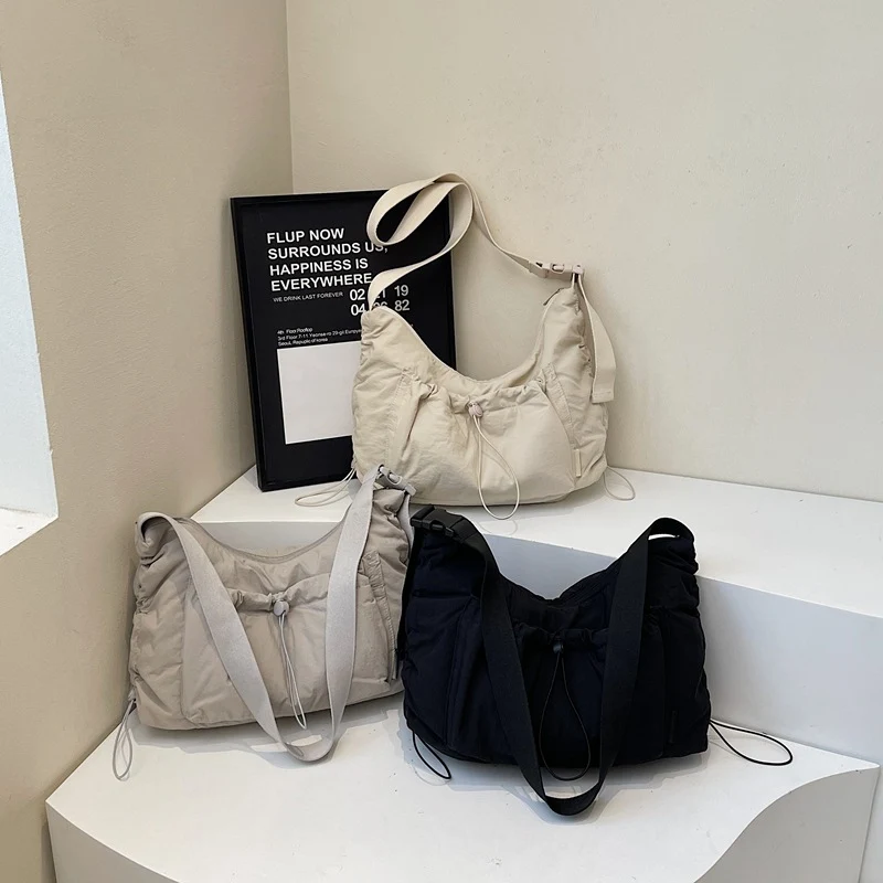 Bequeme Alltagsschultertasche Skanto