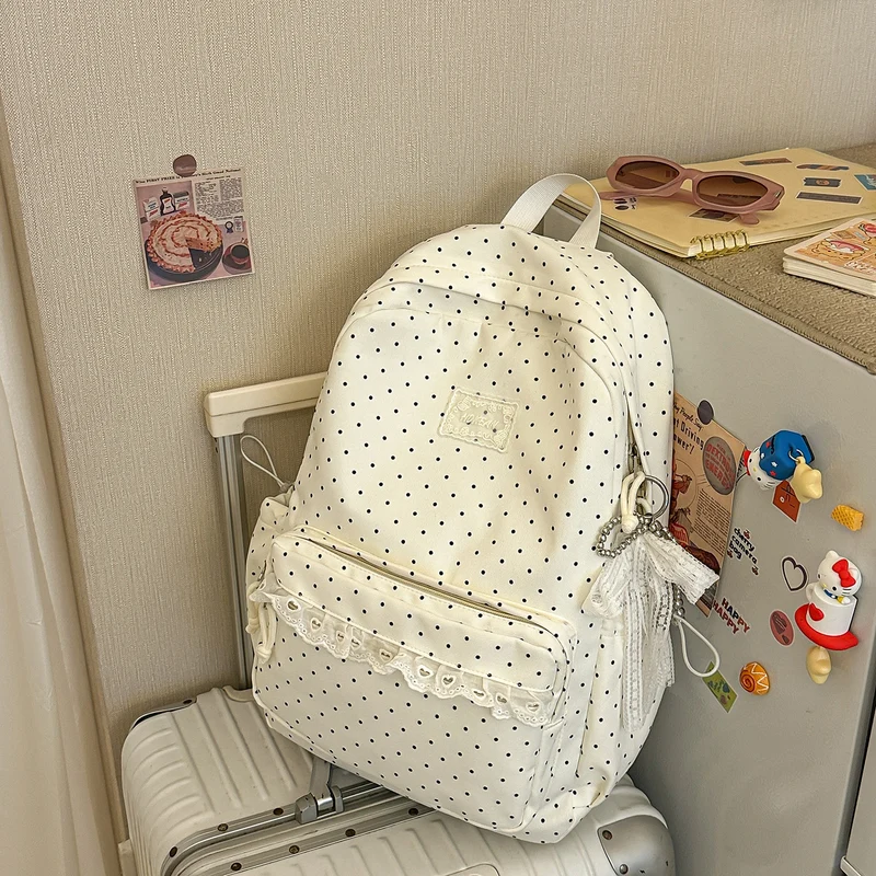 Charmanter gepunkteter Rucksack Karnz