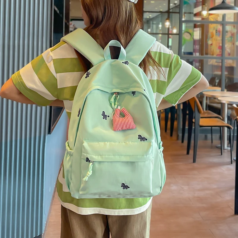 Lässiger Rucksack mit Kordelzugverschluss Karnz