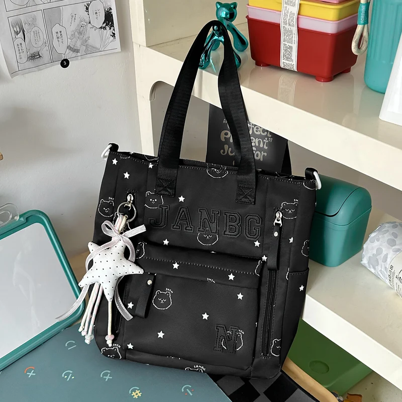 Legere Charakter-verzierte Rucksack Karnz
