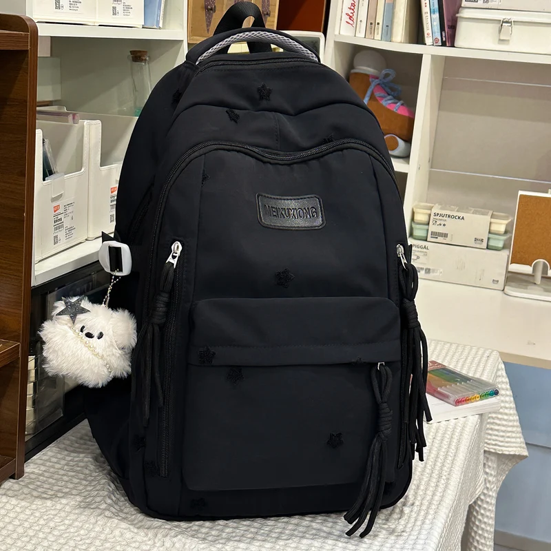 Dekorativer mit Sternen verzierter Rucksack Karnz