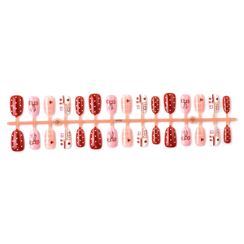 Künstlerisches Festliches Press-On Nagelset