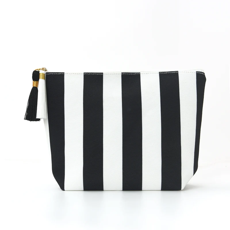 Kosmetiktasche mit raffinierten Streifen Skanto