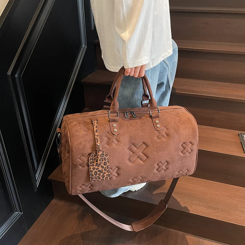 Sportliche Wochenendtasche mit herausnehmbaren Innenteilern und verstärkten Griffen Skanto