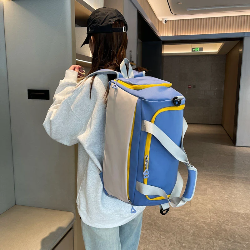 Sportliche und vielseitige Reisetasche mit mehreren Fächern Skanto