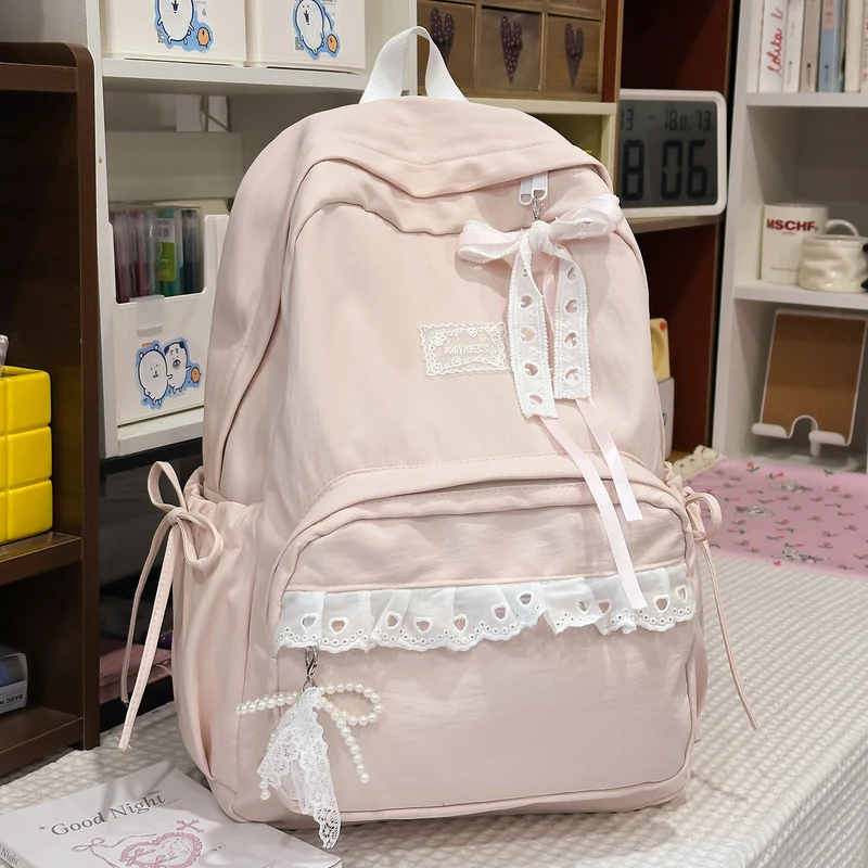 Dekorativer Cartoon-Charakter-Rucksack Karnz