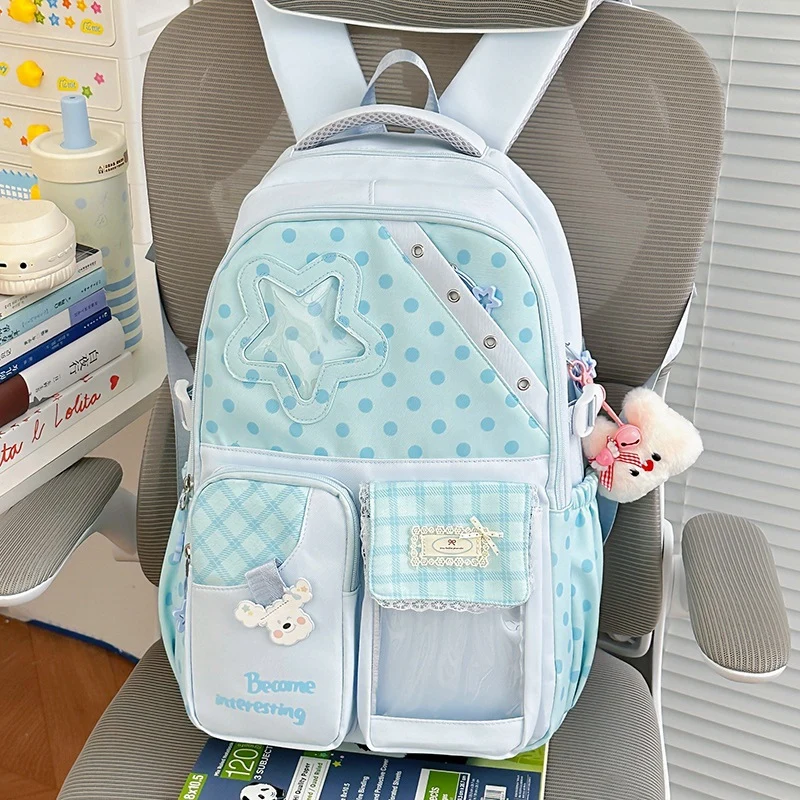 Niedlicher gepunkteter Charakter-Rucksack Karnz