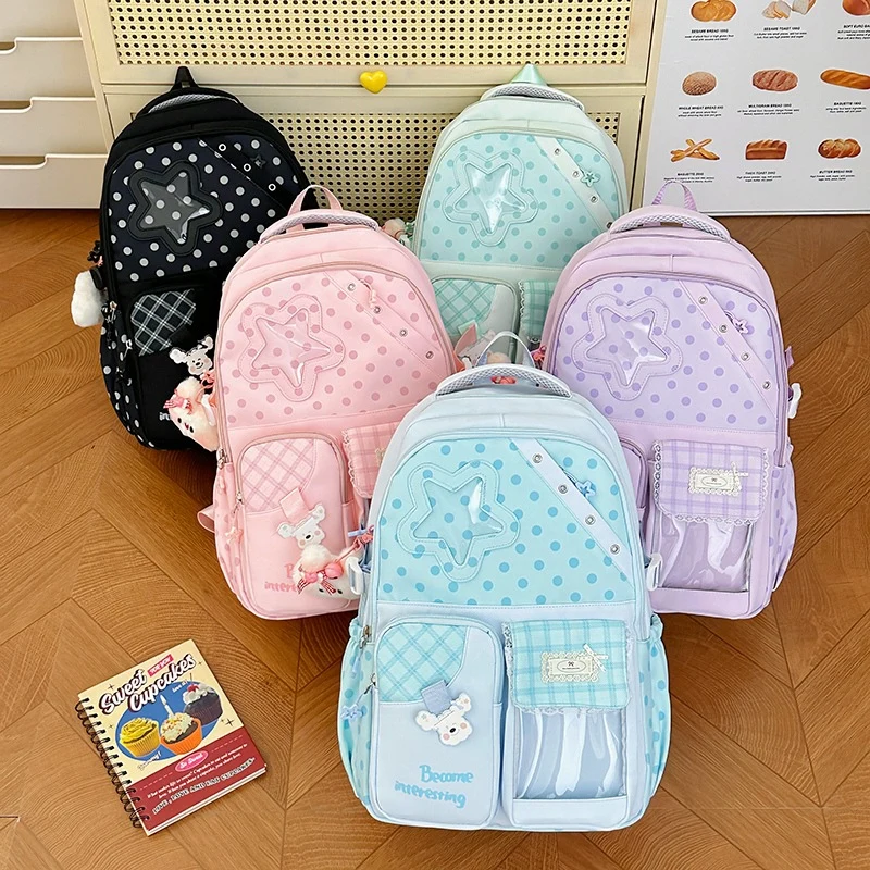 Niedlicher gepunkteter Charakter-Rucksack Karnz