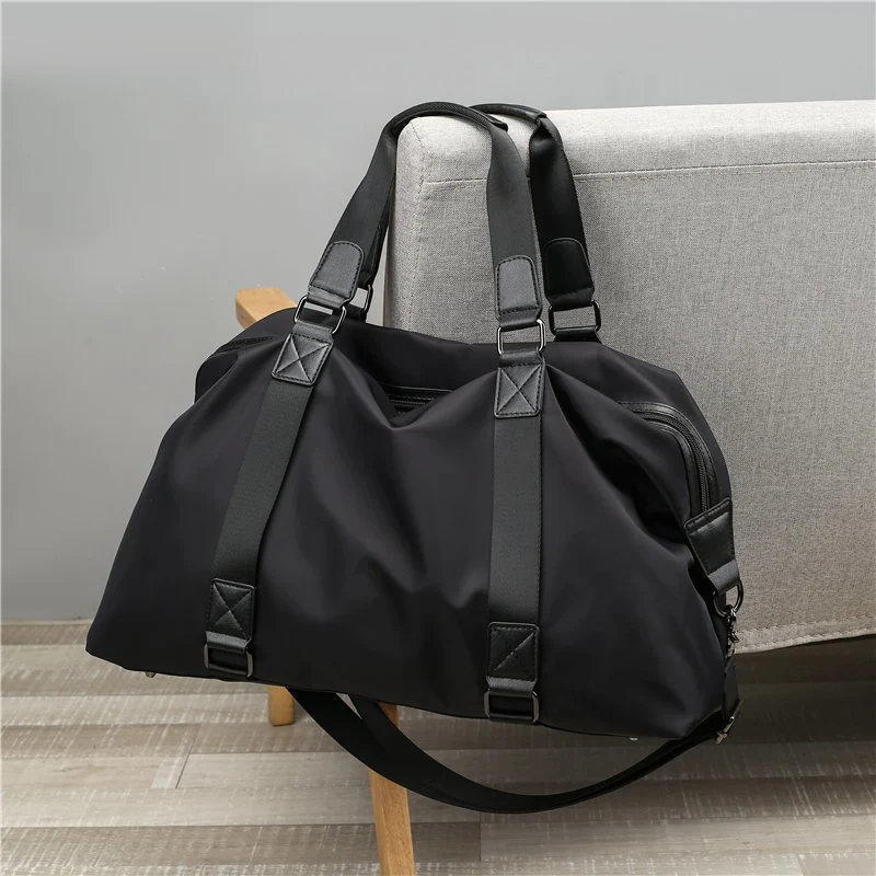 Sportliche Reisetasche mit innovativer Aufbewahrungslösung Skanto